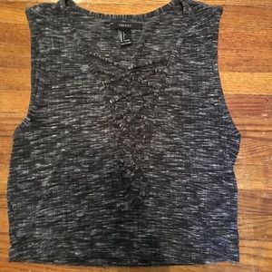 Crop top withh lace front